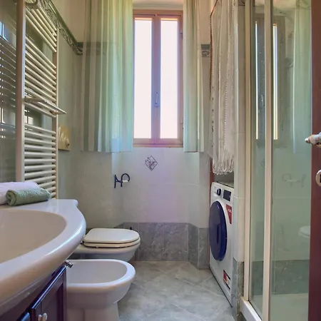 Fronte Ciclabile Con Posto Per Auto E Biciclette Apartment Imperia