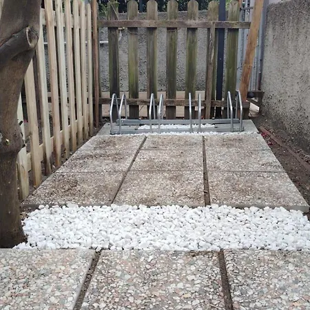 Apartment Fronte Ciclabile Con Posto Per Auto E Biciclette