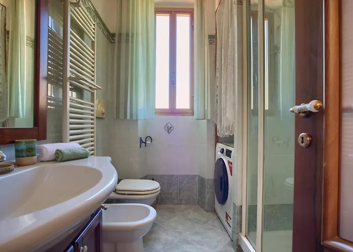 Fronte Ciclabile Con Posto Per Auto E Biciclette Appartement Imperia